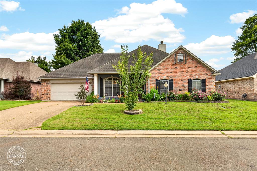 457 Grand Oaks Drive