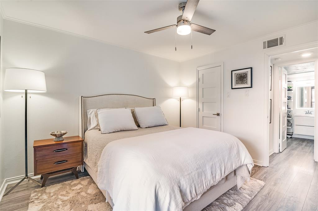 River Oaks Condos - Residential