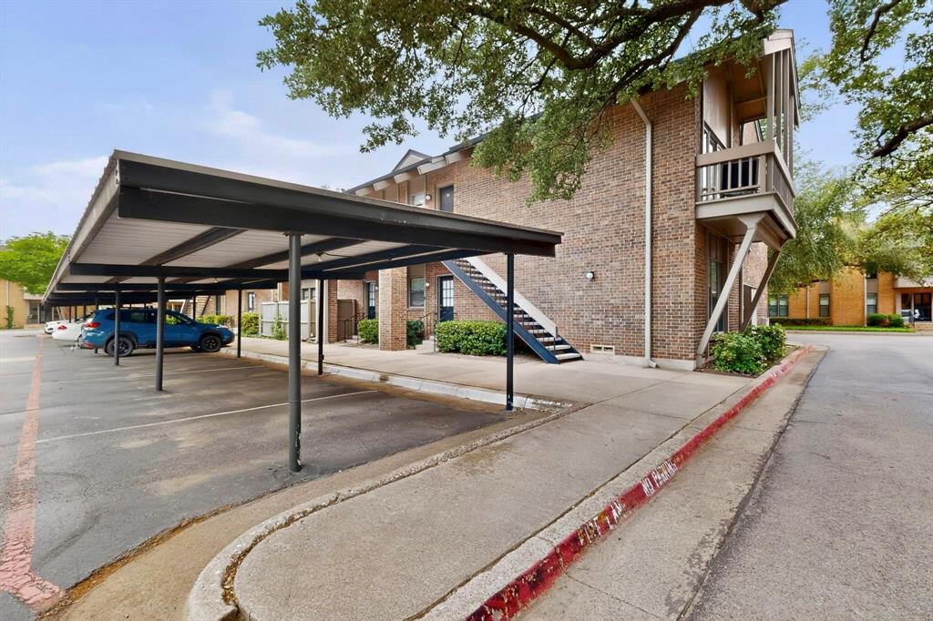 Royal Lane Condo 5800 - Residential