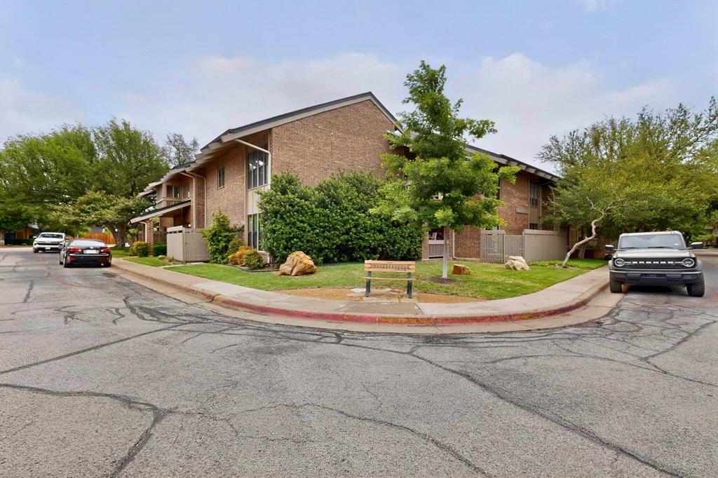 Royal Lane Condo 5800 - Residential