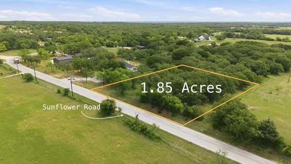 1999 SUNFLOWER, PARADISE, TX 76073 - Image 976ddfb5d04ae9d3ad4de7d0cd13b692/1425378075