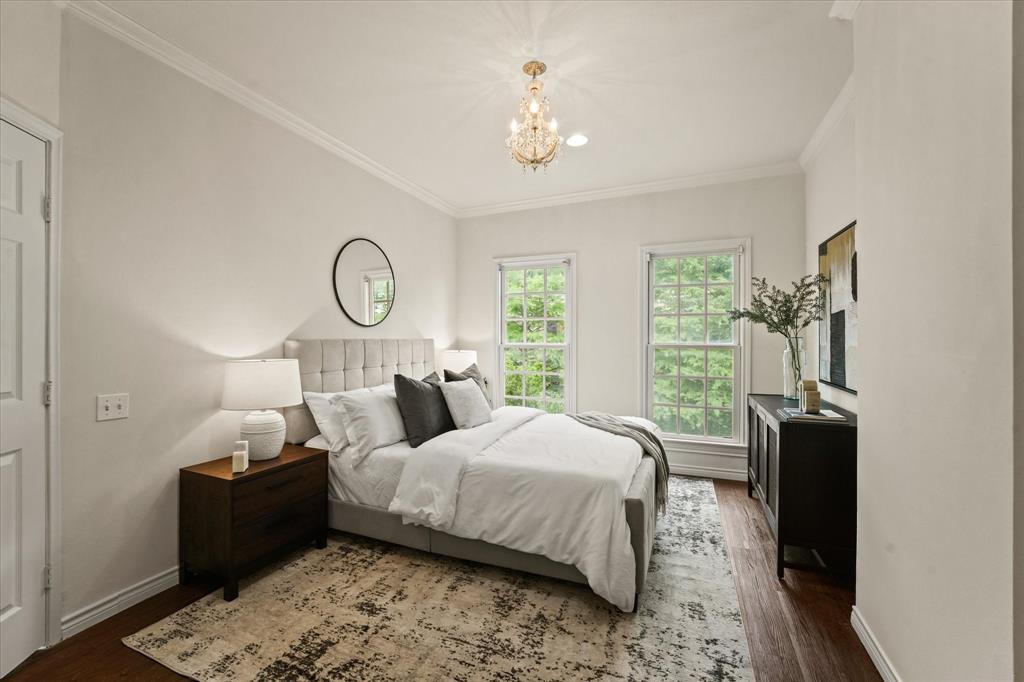 Holland Ave Twnhms 4002 - Residential