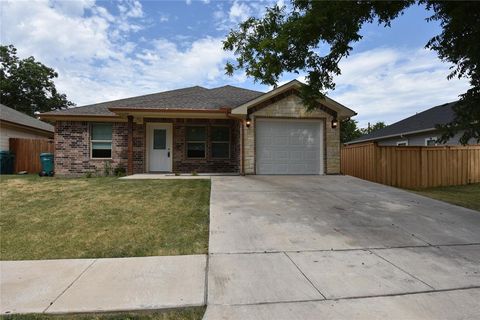 Photo of 1203 S First Street, Sherman, TX 75090 (MLS # 21229351)