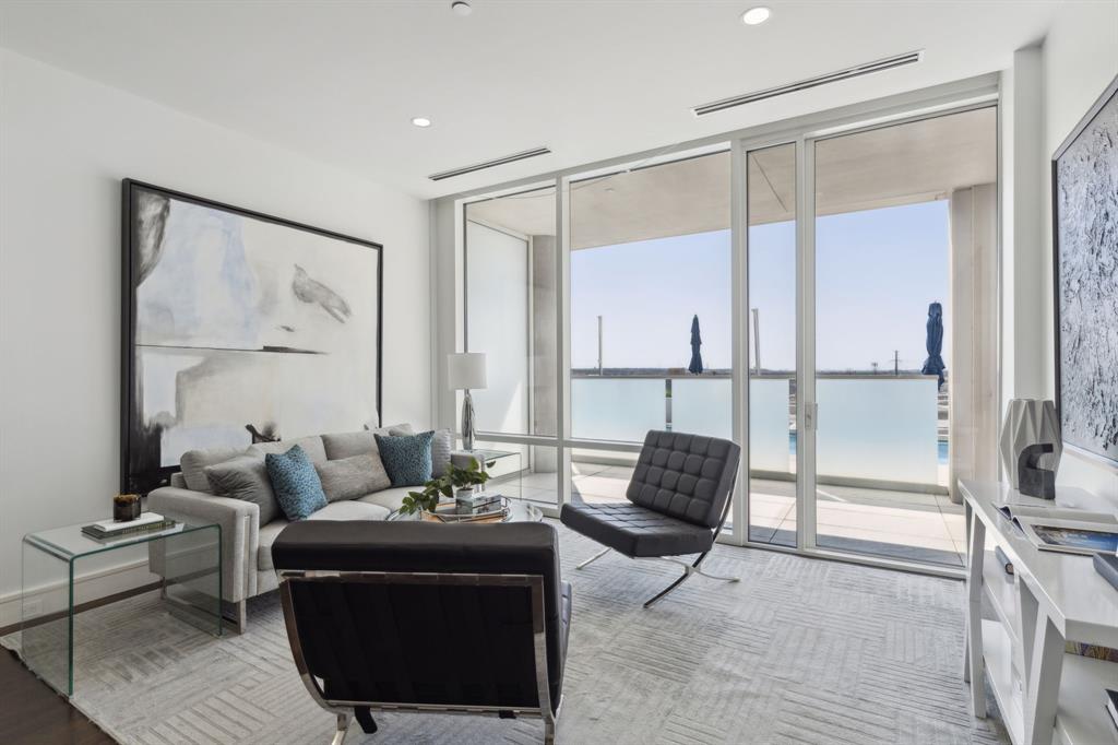 South Tower Residences - Residential