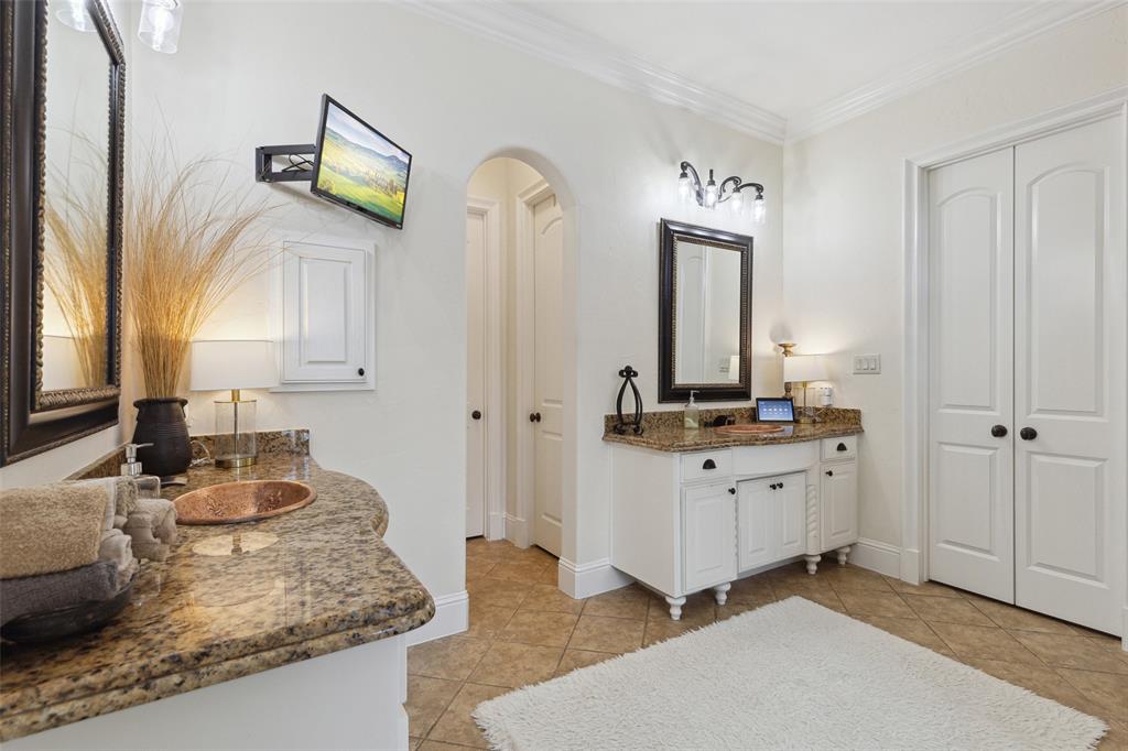 Bella Lago - Residential