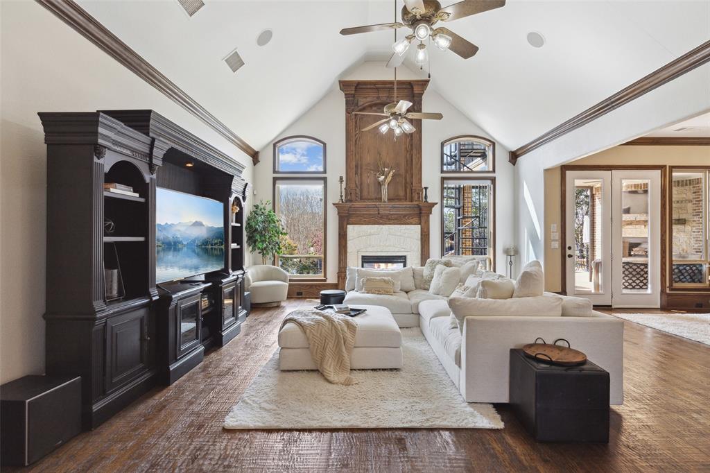 Bella Lago - Residential