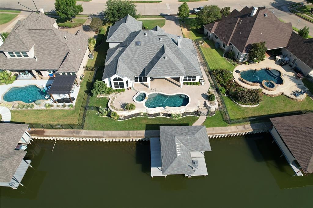 2612 Waters Edge Drive