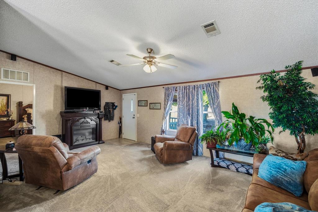 ABST: 897 SUR: F W WREDE 2 TRS COMB - Residential