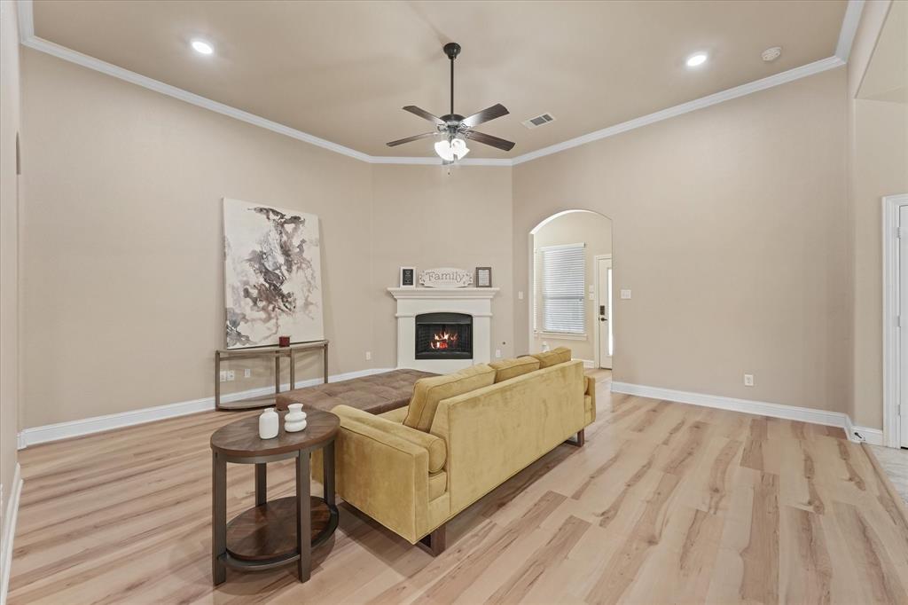 1809 Camo Court
