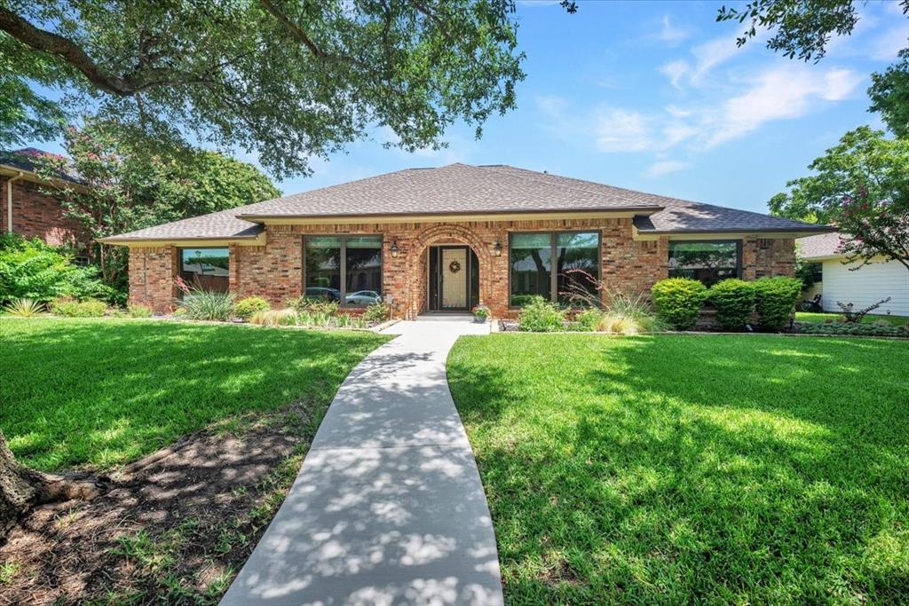 2225 Fountain Head Drive
