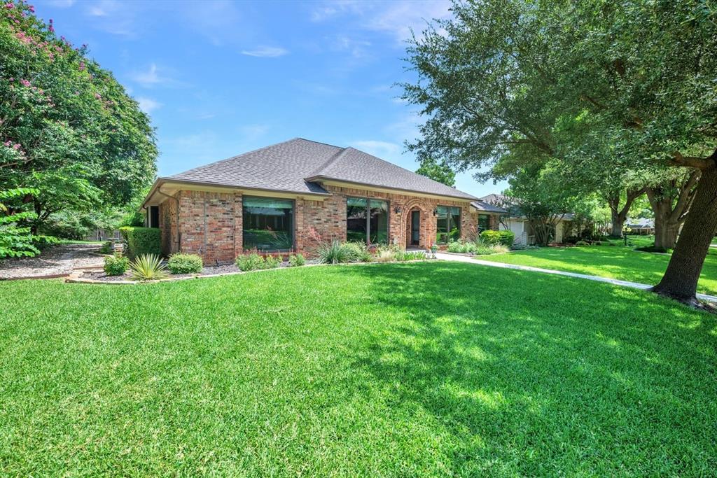 2225 Fountain Head Drive