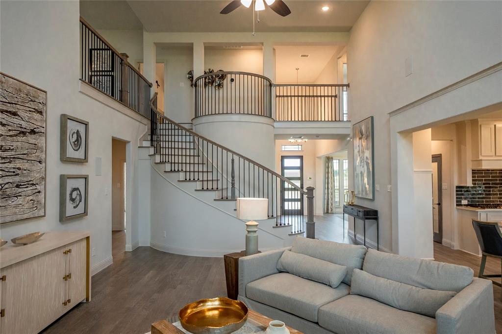 1308 Peregrine Trail