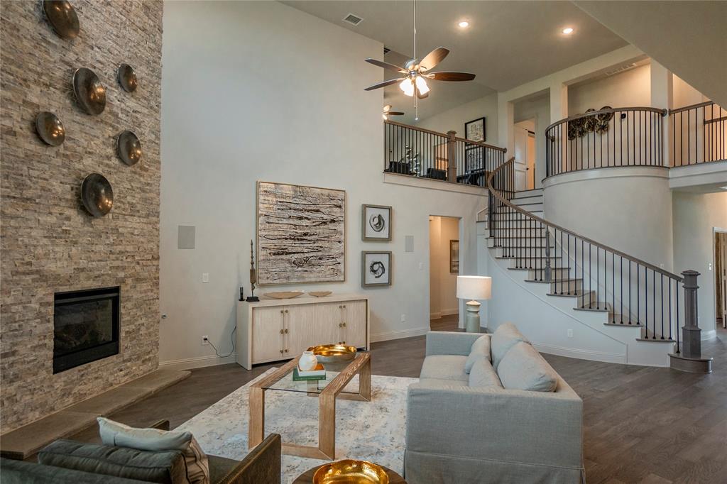 1308 Peregrine Trail
