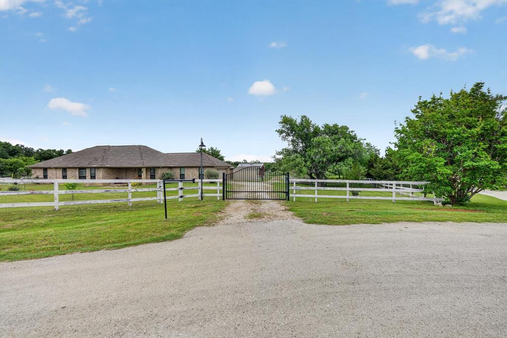 951 Ridgewood Circle