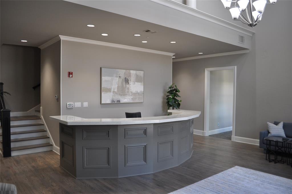 Meredith Lane Office - Commercial Sale