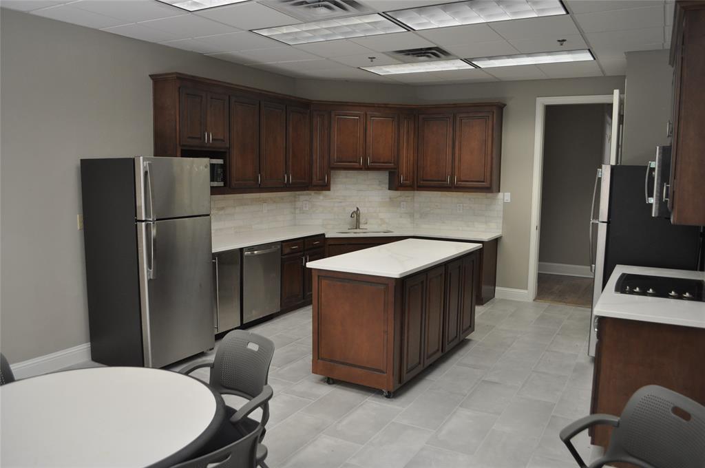 Meredith Lane Office - Commercial Sale