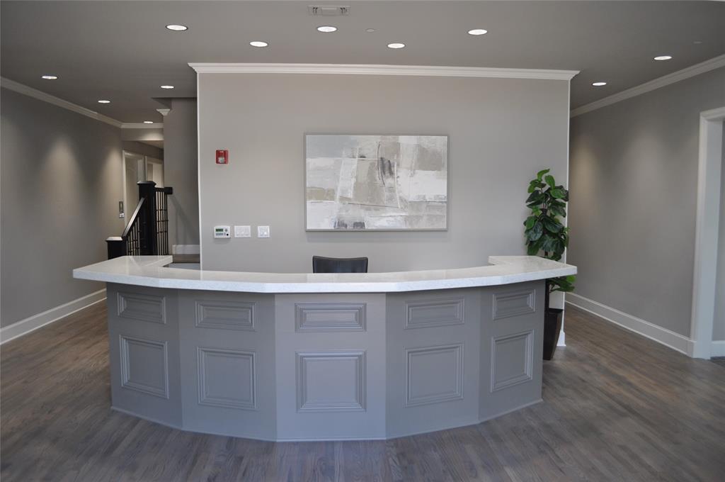 Meredith Lane Office - Commercial Sale