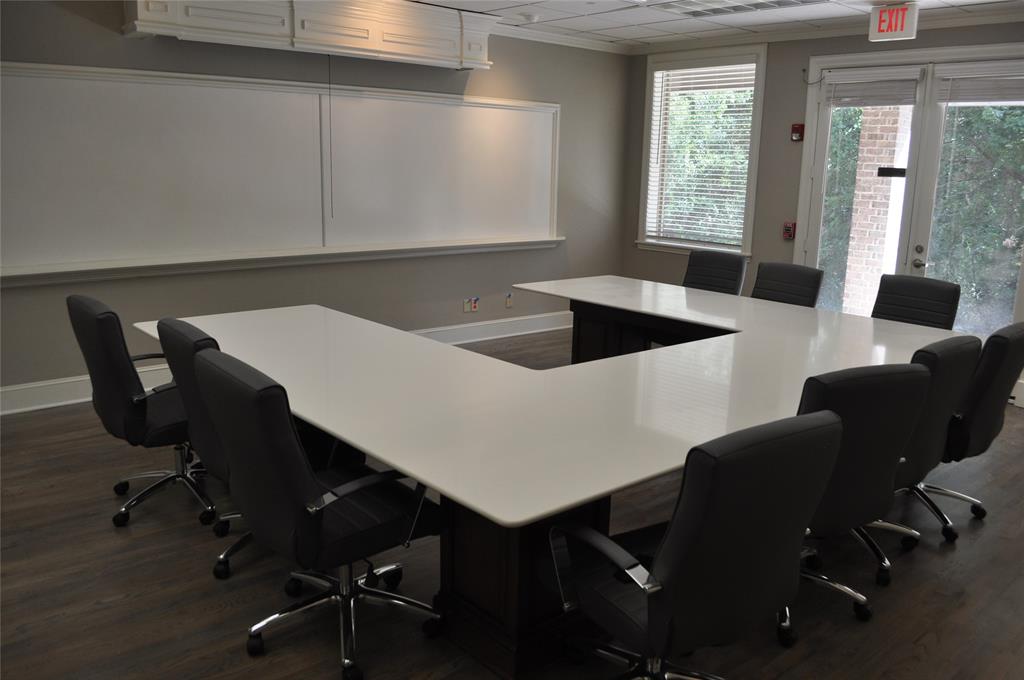 Meredith Lane Office - Commercial Sale