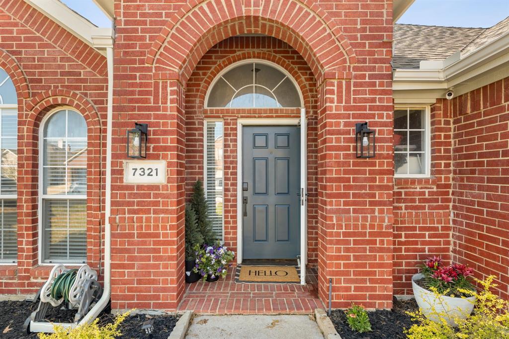 7321 Summit View Lane