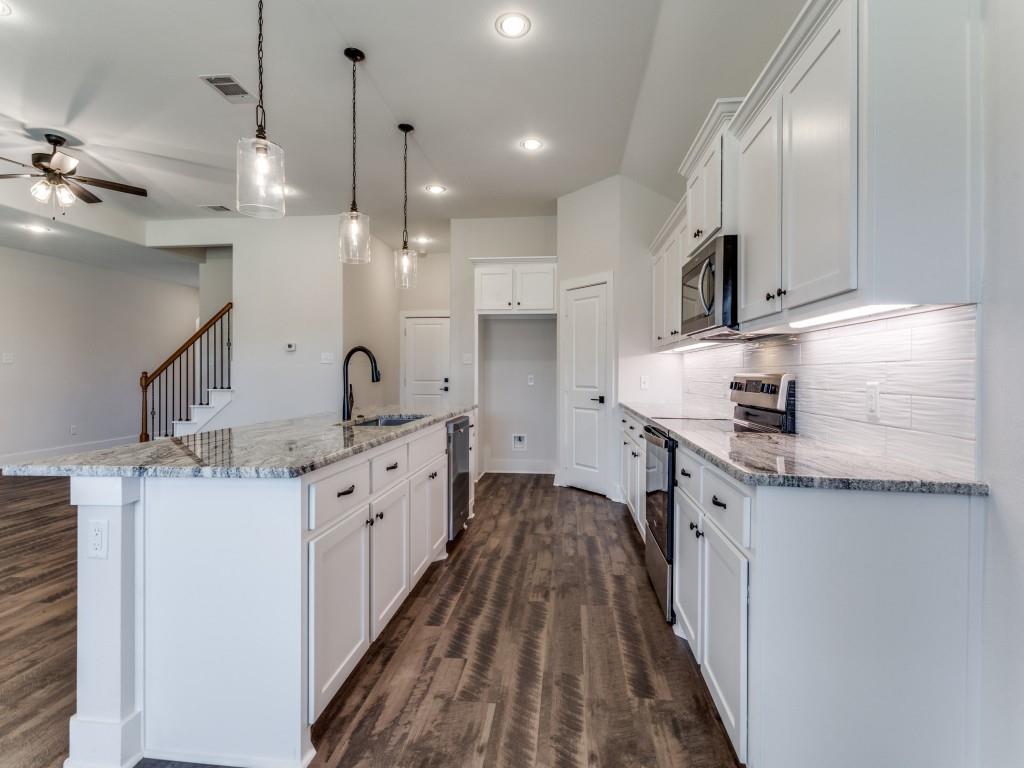 Ellis Estates Phase 1 - Residential Lease