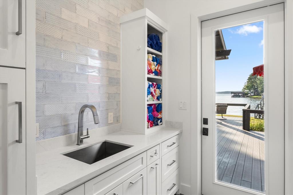 Tall Tree - Residential