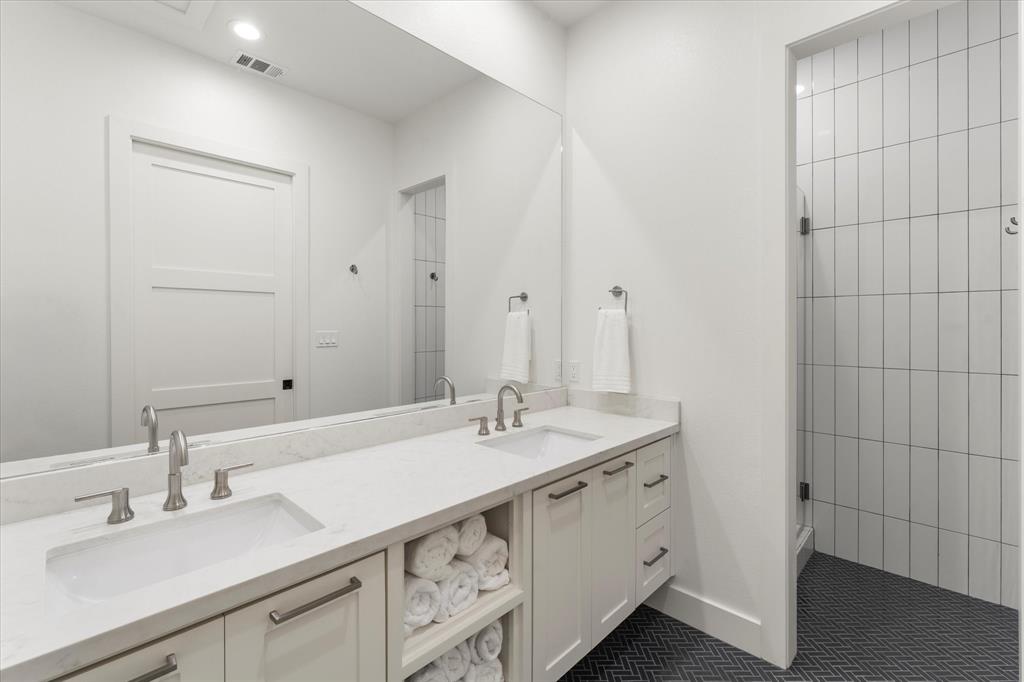 Tall Tree - Residential