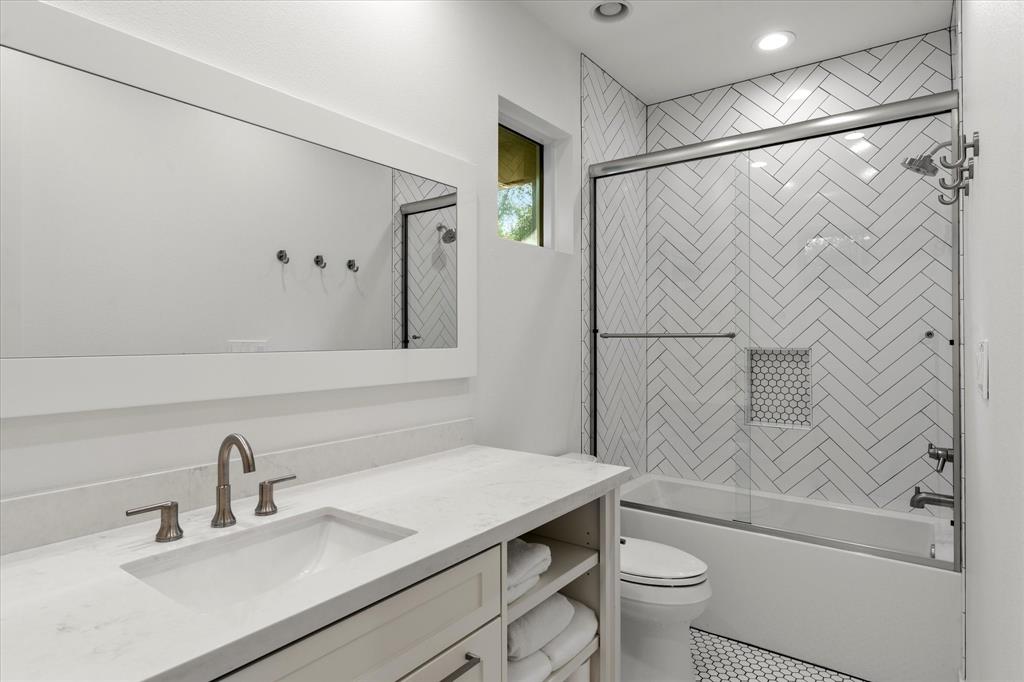 Tall Tree - Residential