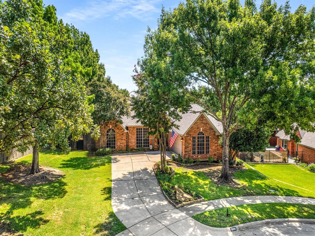 1008 Inverness Court