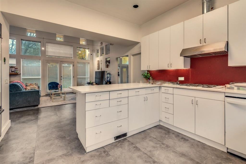 Las Brisas Hills - Residential