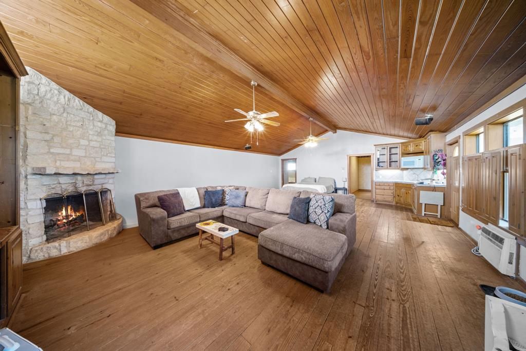 Photo of 5101 Fm 55, Italy, TX 76651 (MLS # 21194065)