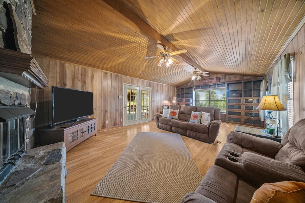 Photo of 5101 Fm 55, Italy, TX 76651 (MLS # 21194065)