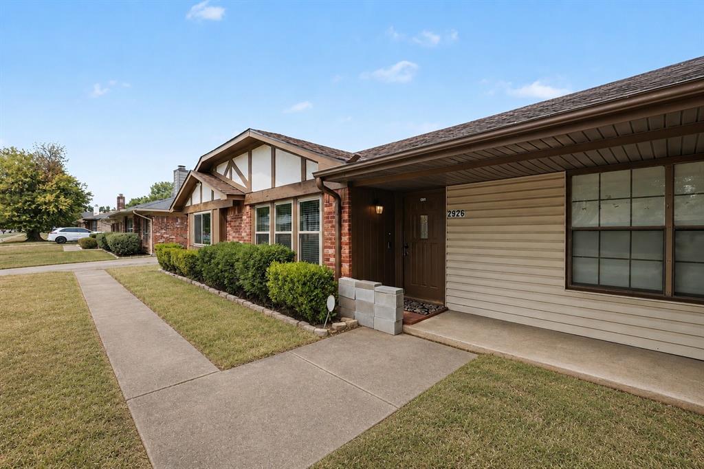 2926 Hilltop Drive