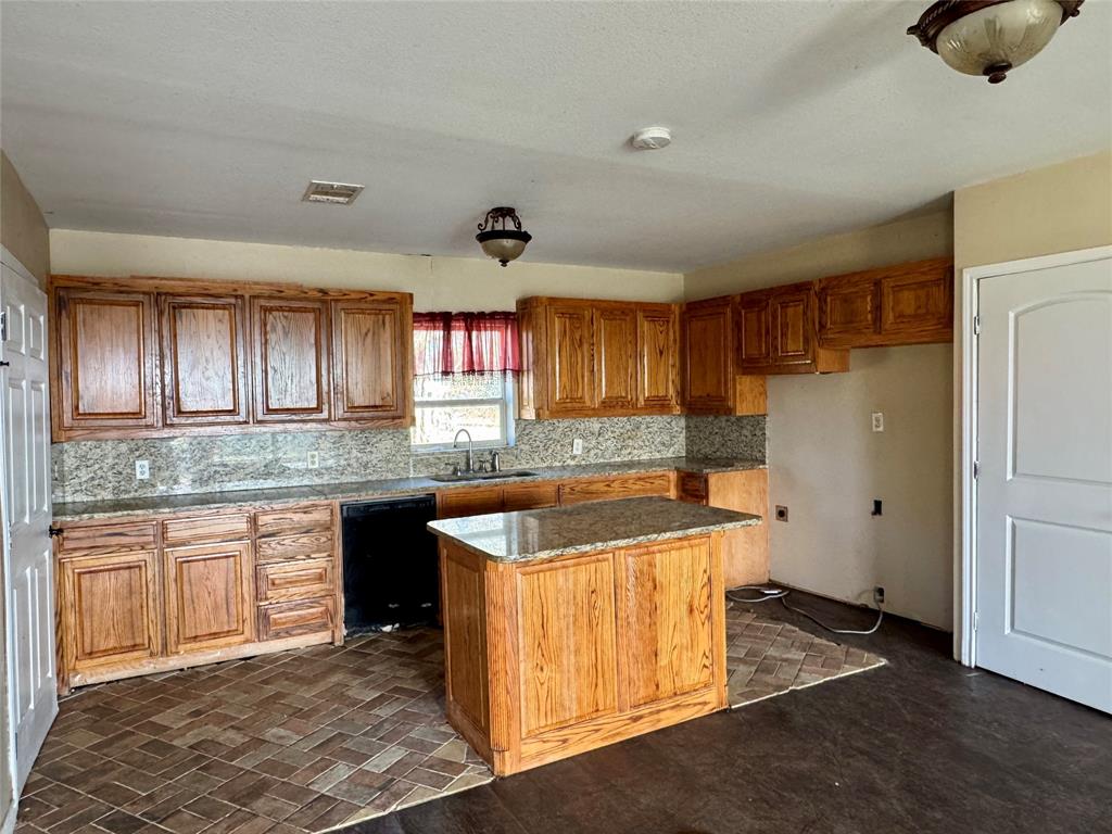 Elkins Jw - Residential