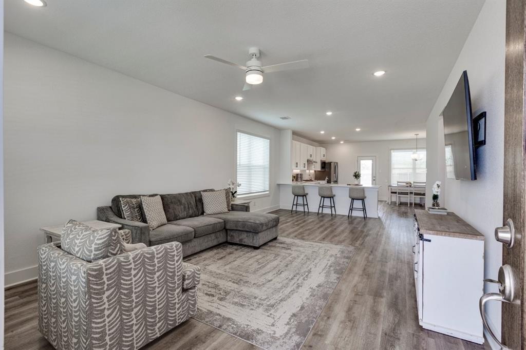 10820 Eva Mae Boulevard