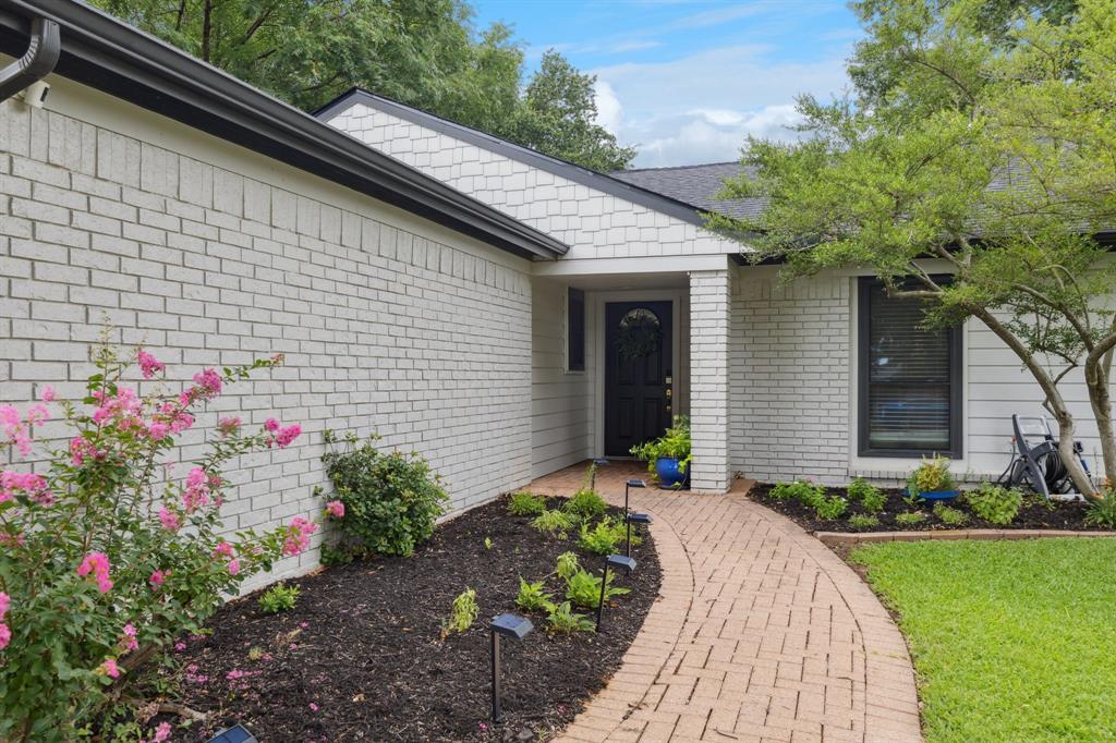 1114 Normandy Drive