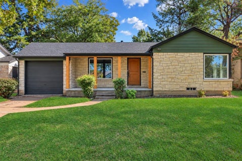 Photo of 1406 Arizona Avenue, Dallas, TX 75216 (MLS # 21416860)