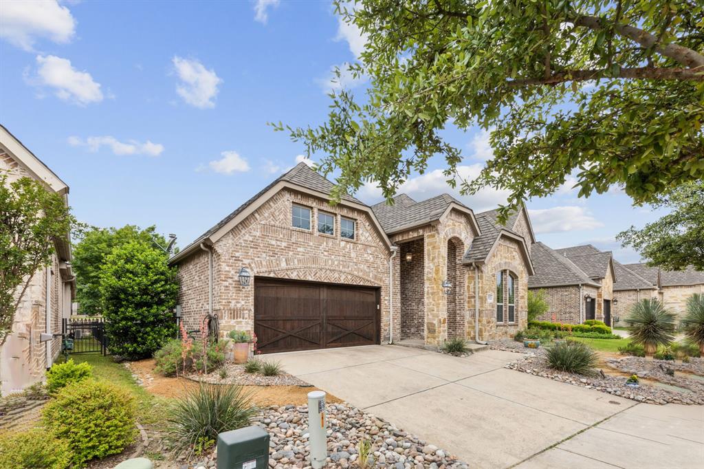 5924 Heron Bay Lane