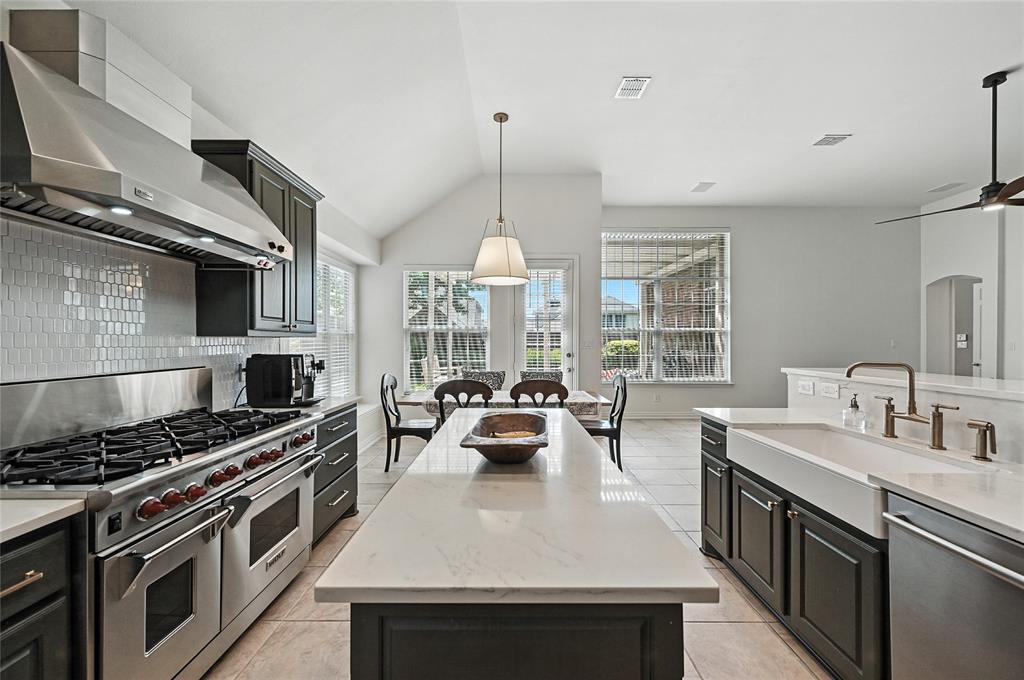 Flower Mound, Texas 75022, United States, 4 Bedrooms Bedrooms, ,3 BathroomsBathrooms,Residential,Pending,200217