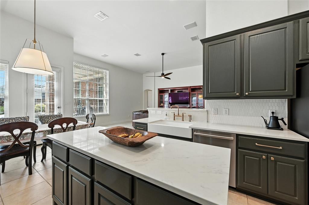 Flower Mound, Texas 75022, United States, 4 Bedrooms Bedrooms, ,3 BathroomsBathrooms,Residential,Pending,200217