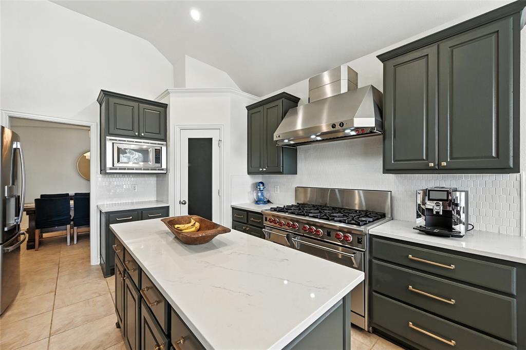 Flower Mound, Texas 75022, United States, 4 Bedrooms Bedrooms, ,3 BathroomsBathrooms,Residential,Pending,200217