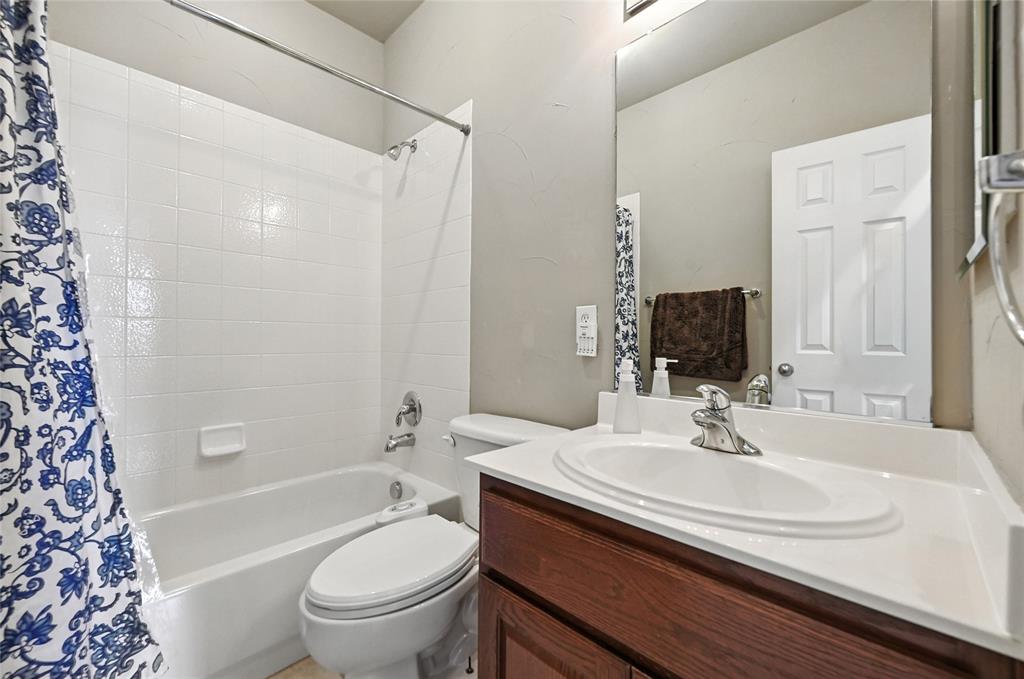 Flower Mound, Texas 75022, United States, 4 Bedrooms Bedrooms, ,3 BathroomsBathrooms,Residential,Pending,200217