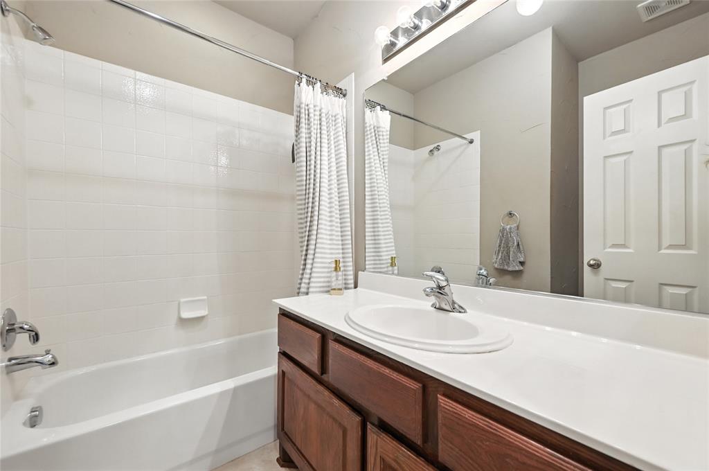 Flower Mound, Texas 75022, United States, 4 Bedrooms Bedrooms, ,3 BathroomsBathrooms,Residential,Pending,200217