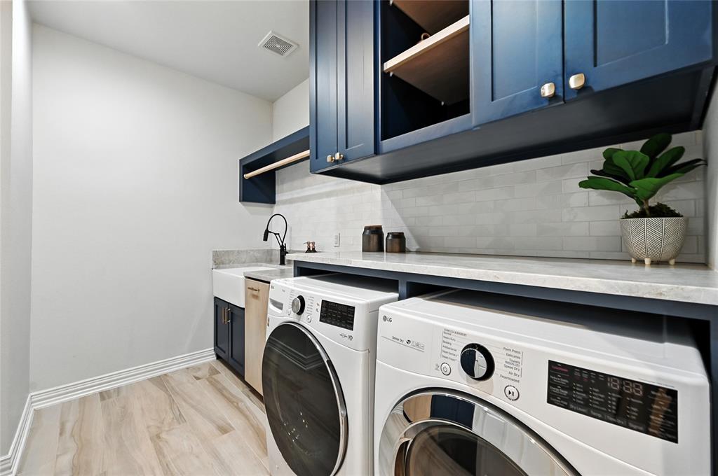 Flower Mound, Texas 75022, United States, 4 Bedrooms Bedrooms, ,3 BathroomsBathrooms,Residential,Pending,200217