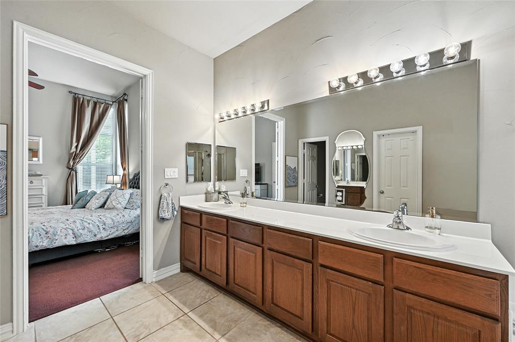 Flower Mound, Texas 75022, United States, 4 Bedrooms Bedrooms, ,3 BathroomsBathrooms,Residential,Pending,200217