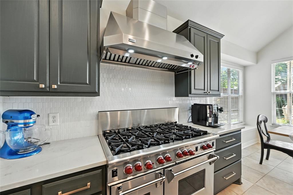 Flower Mound, Texas 75022, United States, 4 Bedrooms Bedrooms, ,3 BathroomsBathrooms,Residential,Pending,200217