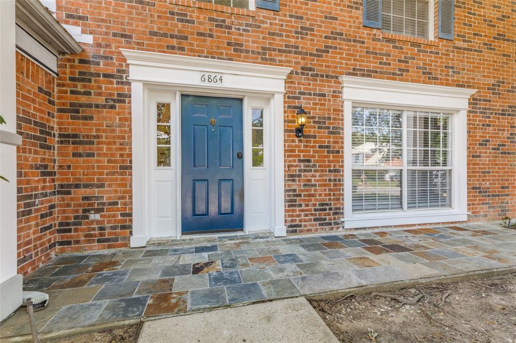 6864 Dogwood Court