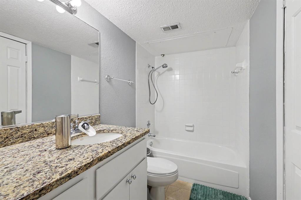 Barrington Oaks at Turtle Creek - Residential