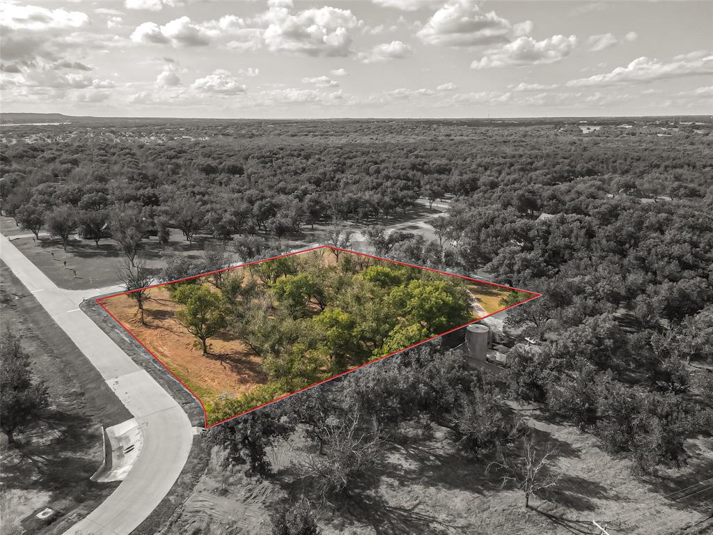 900 E Landings Drive
