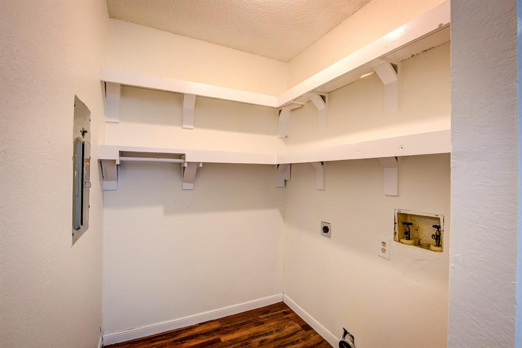 Northbrook Ph 1 & 2 Ftw - Residential Lease