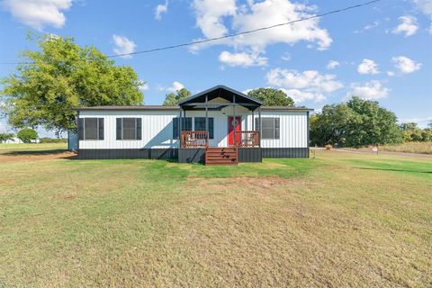 196 Mcgoodwin Street Aurora TX 76078